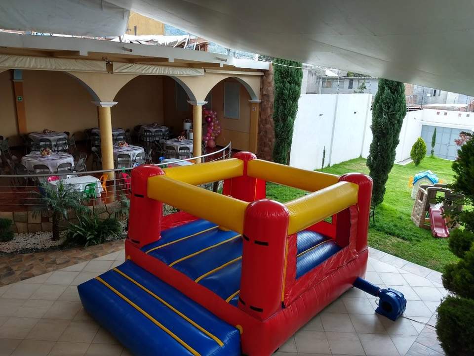 Salón y Jardín Pinos del Valle – foto 10