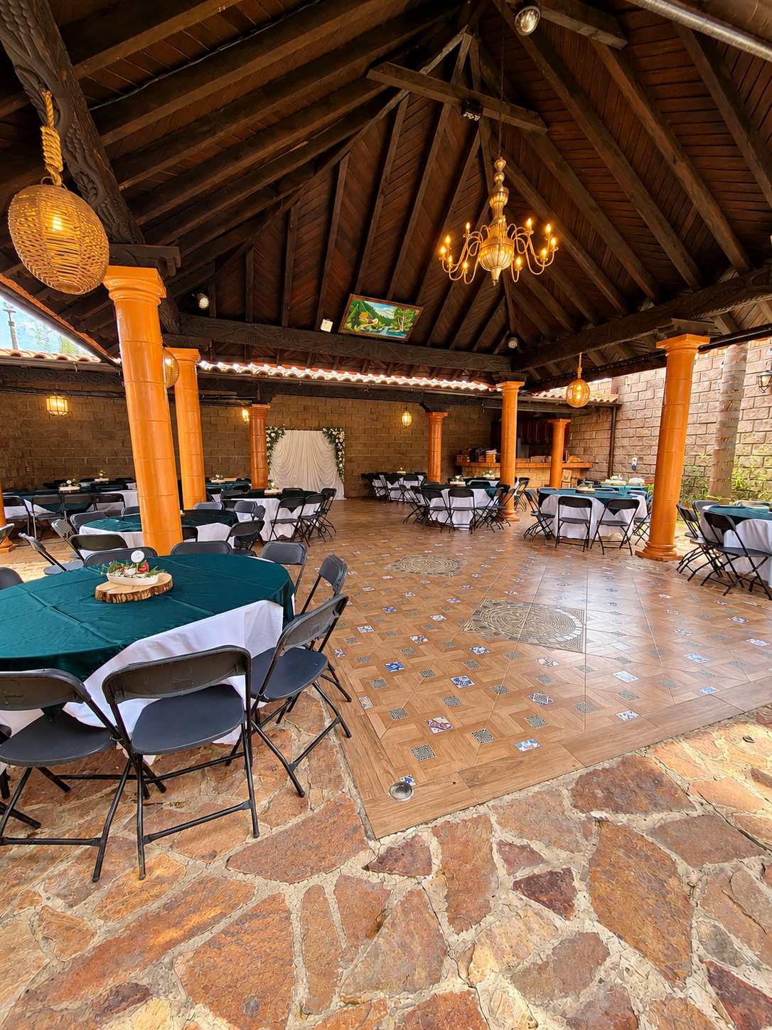 Salón Jardín San Pascual – foto 1